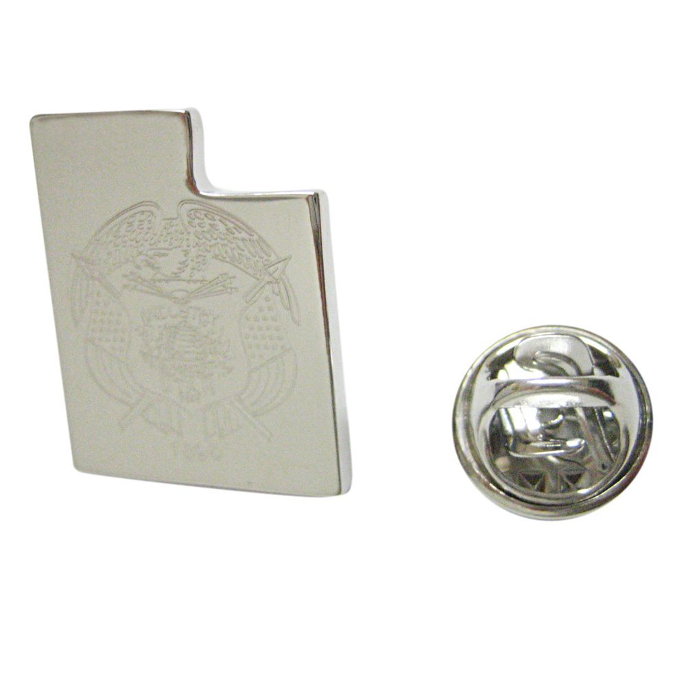 Utah State Map Shape And Flag Design Lapel Pin - image 1